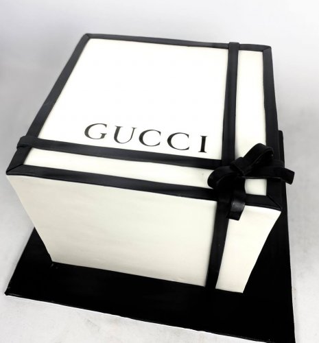 Photo post from marquettescakestudio.