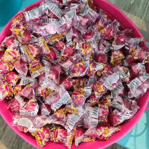 Photo post from heysugarcandystore.
