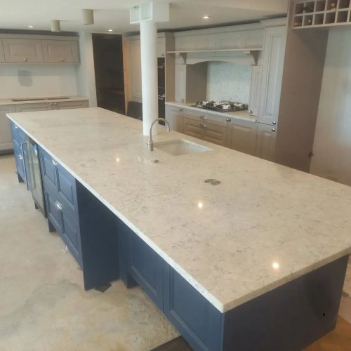 Carousel post from ellocoworktops.
