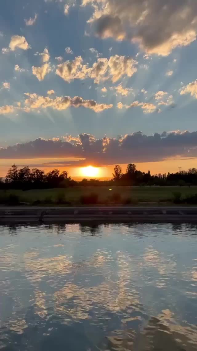 Video post from taucktravel.