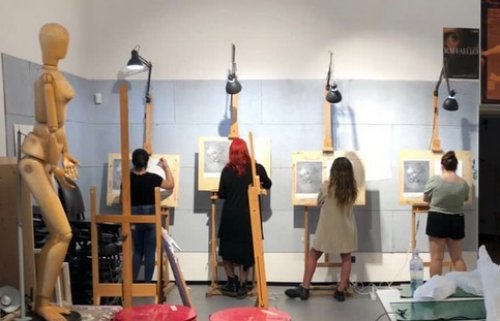 Carousel post from aur_arts.