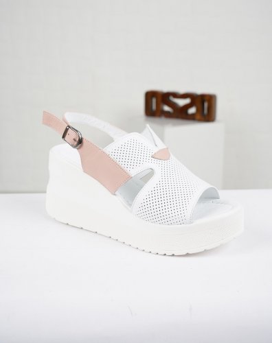 Carousel post from ossoshoes.