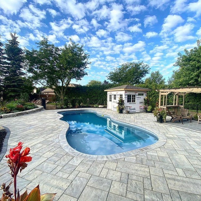 Photo post from techobloc.