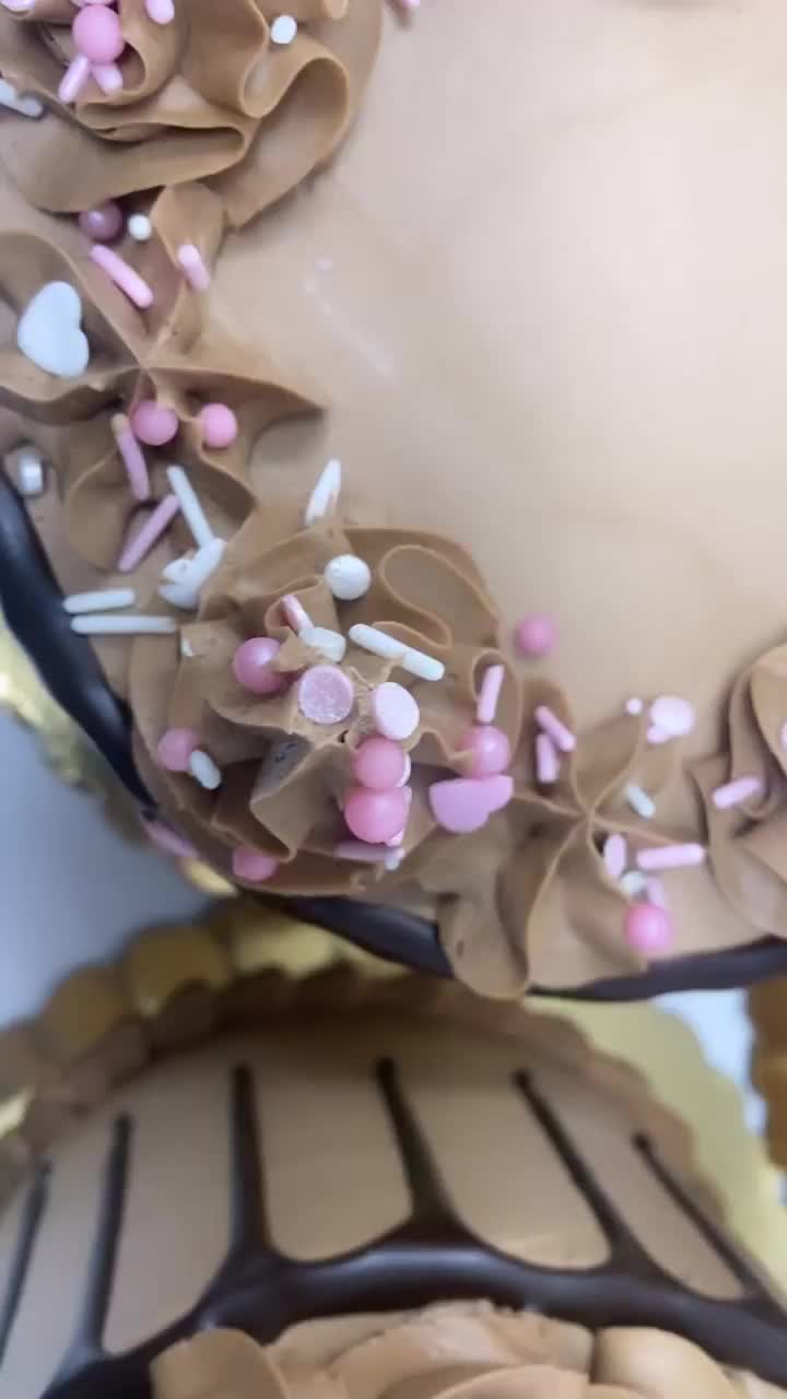 Video post from famous_creations_catering.