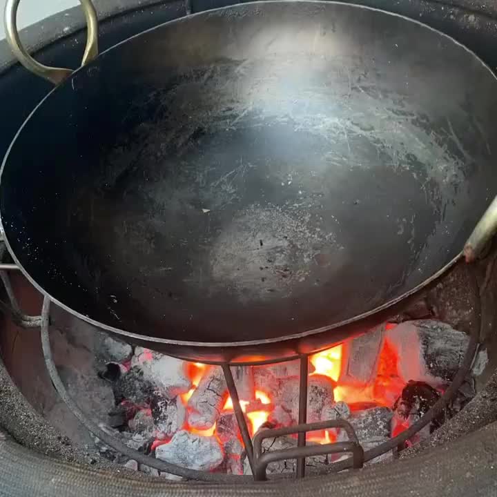 Carousel post from sm0kinjoey.