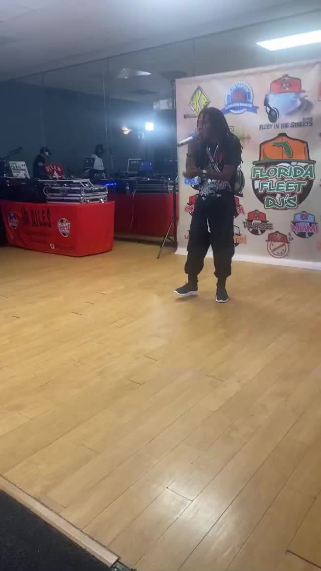 Video post from fleetdjs_mag.