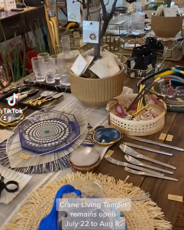 Carousel post from crane_living.