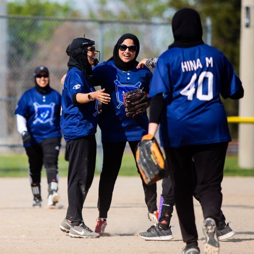 Photo post from sisterhoodsoftball.