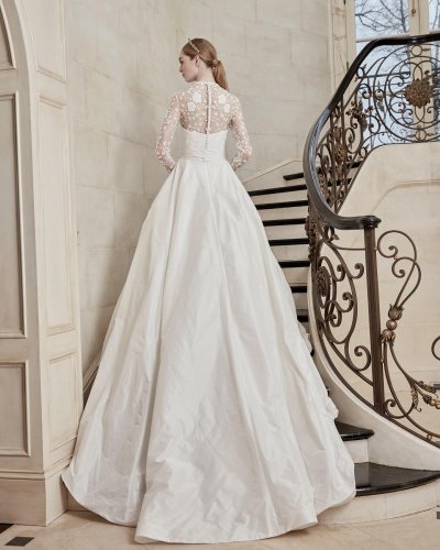 Photo post from jolibride.