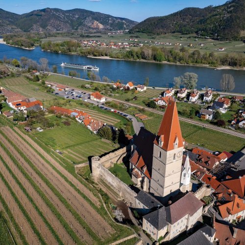 Photo post from taucktravel.