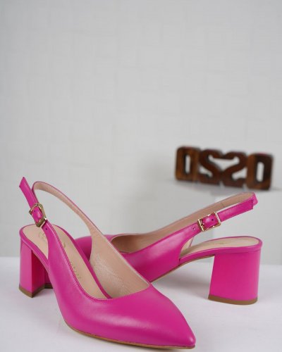 Carousel post from ossoshoes.