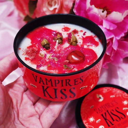 Carousel post from margaritabloom.