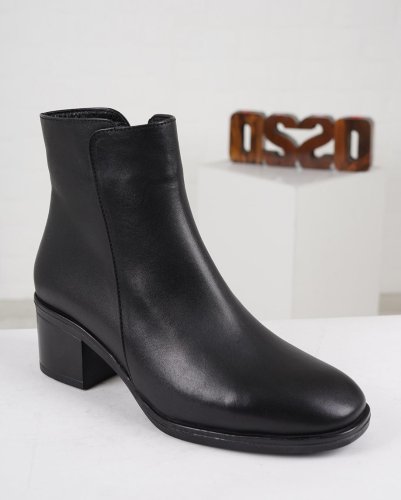 Carousel post from ossoshoes.