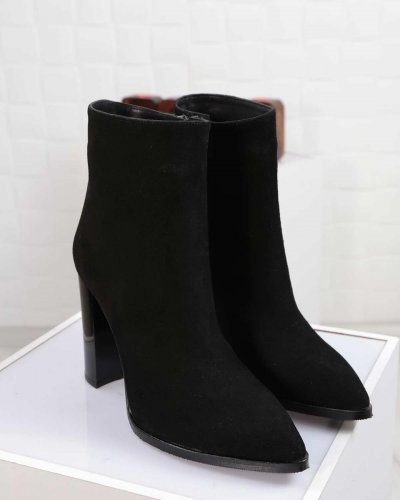 Carousel post from ossoshoes.