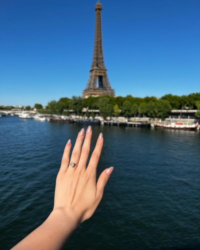 Carousel post from annelizabethjewelry.