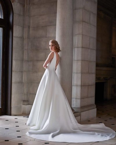 Photo post from jolibride.