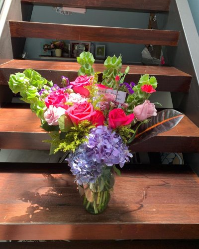 Carousel post from la_gifteria.