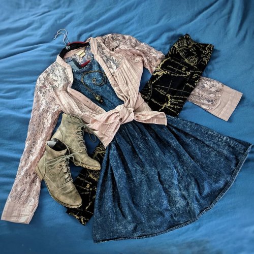 Photo post from storybehindthecloth.