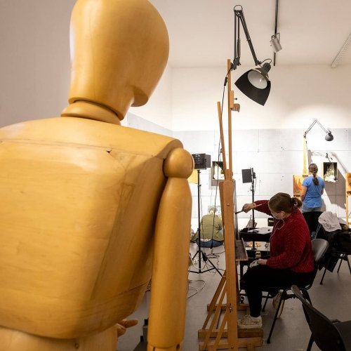 Carousel post from aurrome.