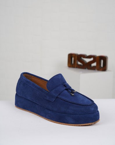 Carousel post from ossoshoes.
