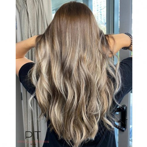 Carousel post from trindadehairstylist.