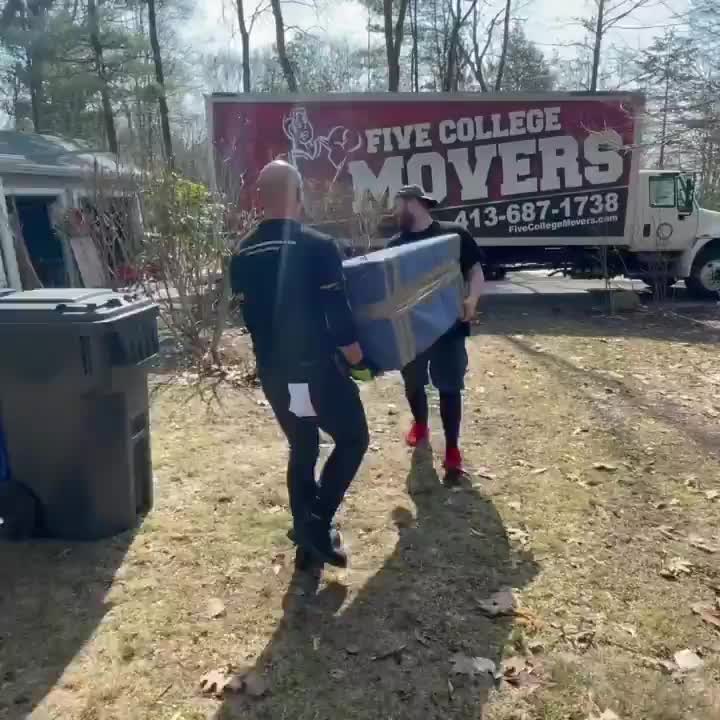 Video post from fivecollegemovers.