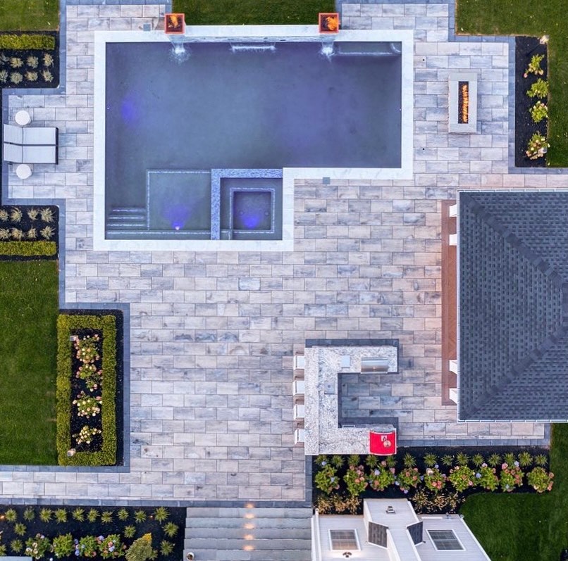 Photo post from techobloc.