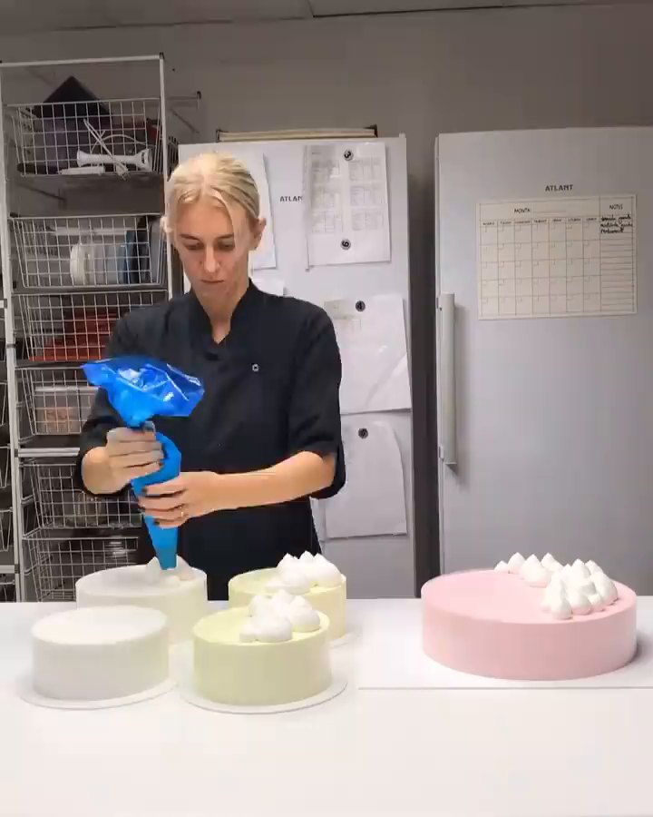 Video post from cakerybys.