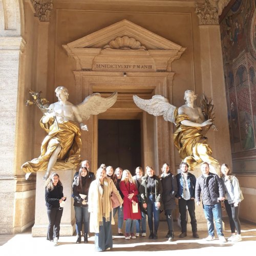 Carousel post from aur_arts.