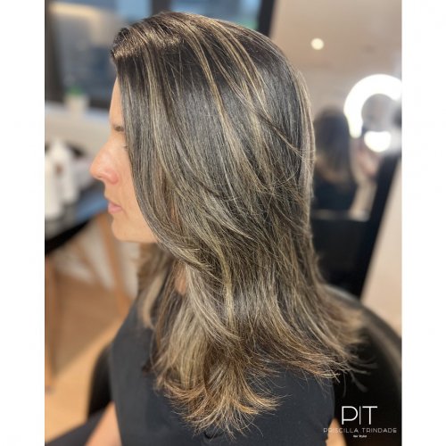 Carousel post from trindadehairstylist.