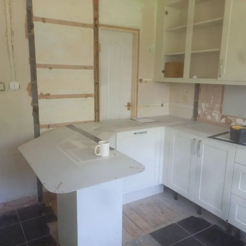 Carousel post from ellocoworktops.