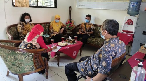 PostPhoto