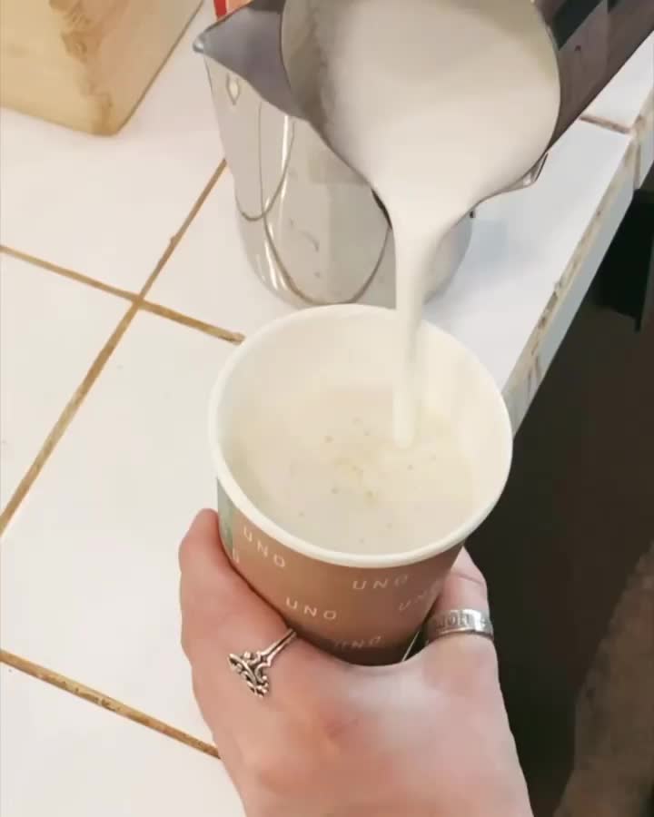 Video post from uno_fika_butik.