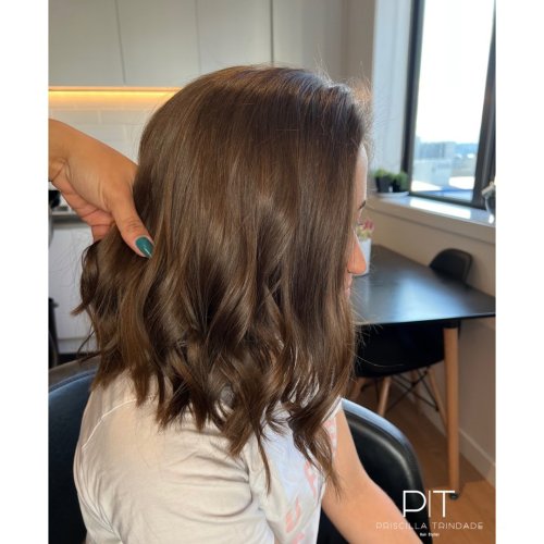 Carousel post from trindadehairstylist.