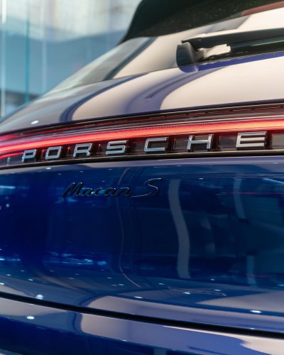 Carousel post from porschewarrington.