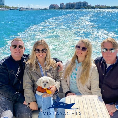 Photo post from vistayachts.