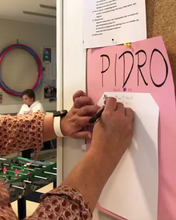 Carousel post from pggymnasium.