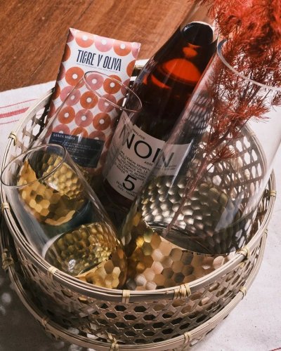 Carousel post from crane_living.