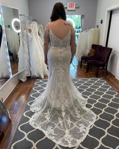 Photo post from thecurvybridenj.