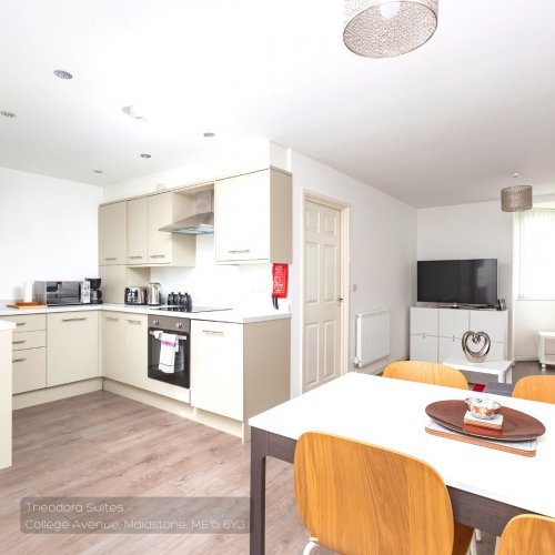 Photo post from kasarstays.