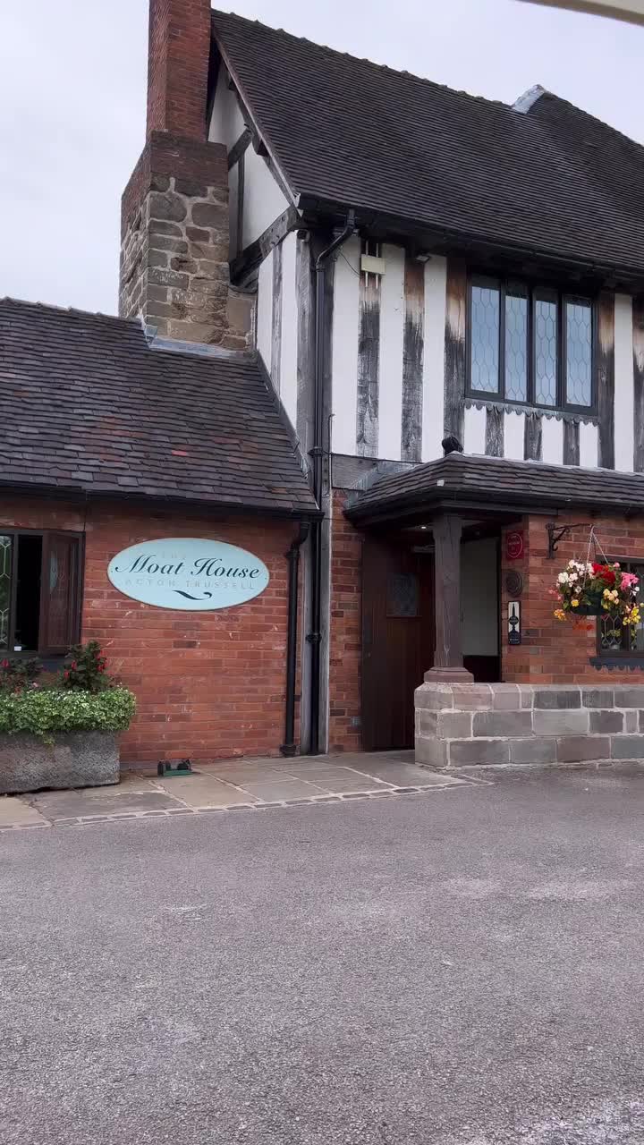 Video post from themoathouse.