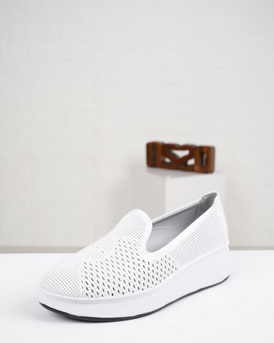 Carousel post from ossoshoes.