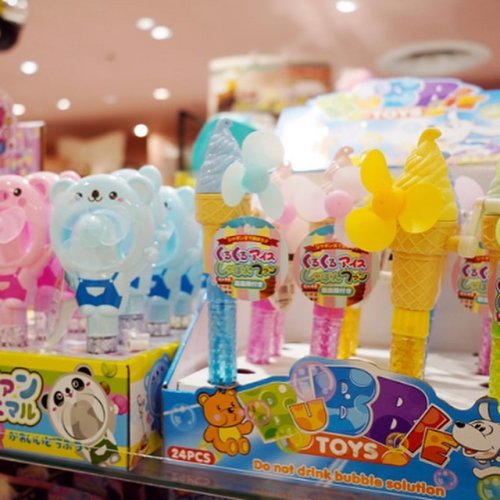 Carousel post from sunmallhiroshima.