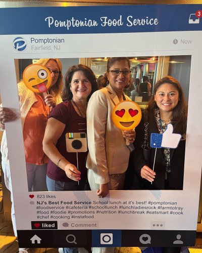 Carousel post from pomptonian.