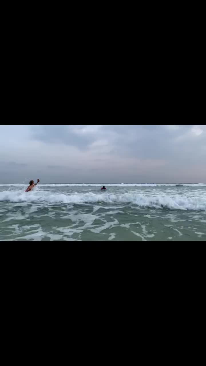 Video post from lankalivingsurf.