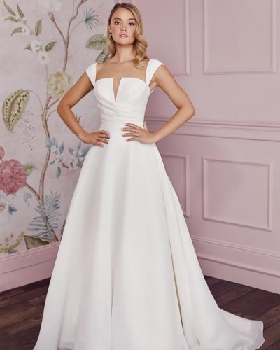 Photo post from lelitebridal.