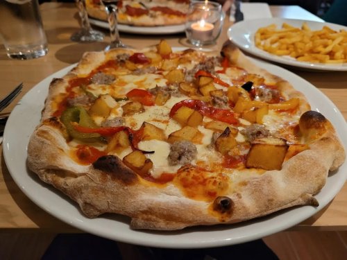 Photo post from kasarstays.