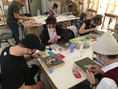 Carousel post from aur_arts.