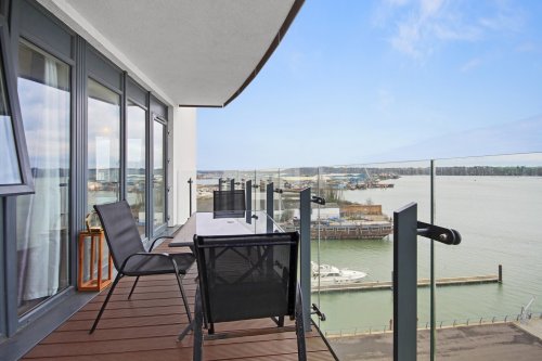 Photo post from kasarstays.