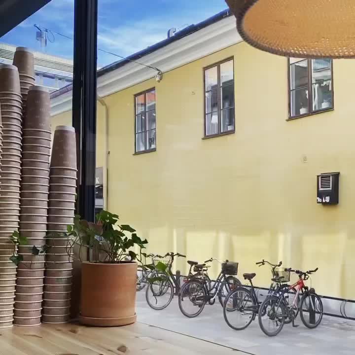 Video post from uno_fika_butik.